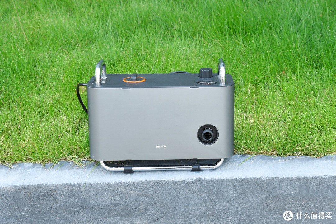 洗车排队难，洗不干净？倍思F1高压洗车机可以一战！