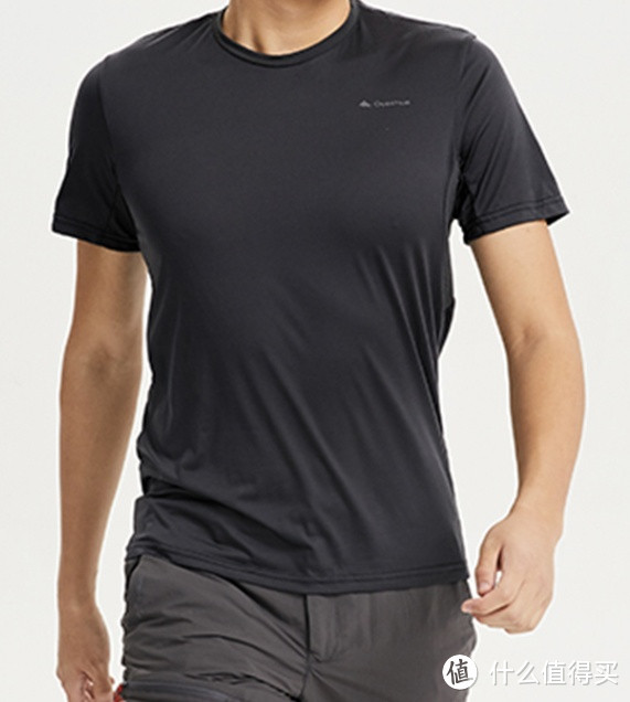 轻盈舒适，迪卡侬户外短袖TechFRESH50