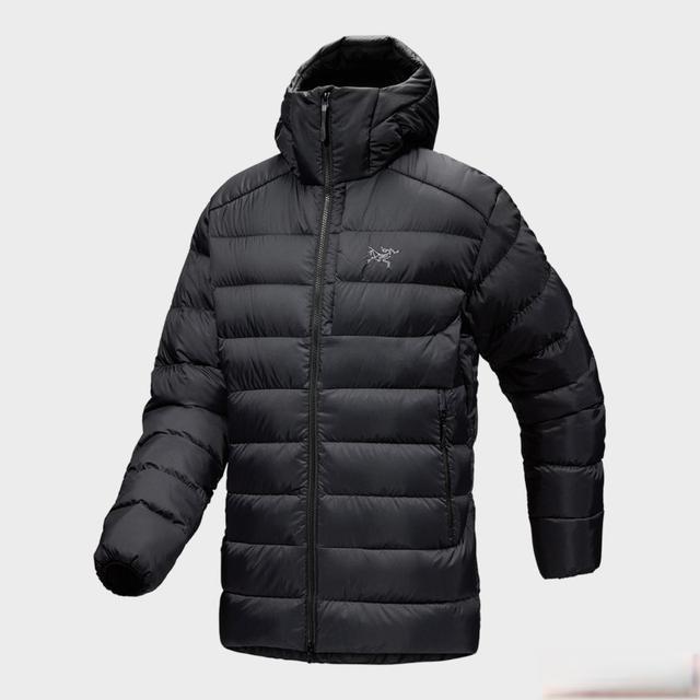 八大国际顶级户外品牌，哪款会成为下一个始祖鸟？