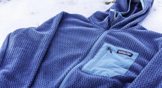Patagonia R1与R2夹克详解：打造每个户外场景的最佳选择